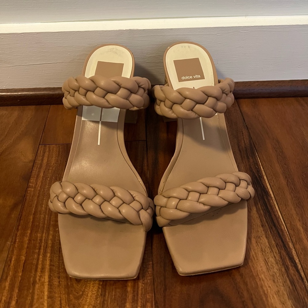 Dolce Vita Women's Tan Braided Sandals